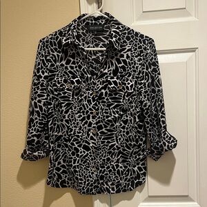 Jones New York Monochrome Patterned Blouse